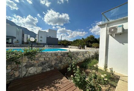 Apartment 4-room 3+1 by the sea in Kyrenia (downtown) Cyprus area 140m² 1 floor