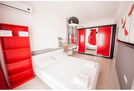 Квартира 3-комнатная 2+1 в центре Кирении площадь 74м²