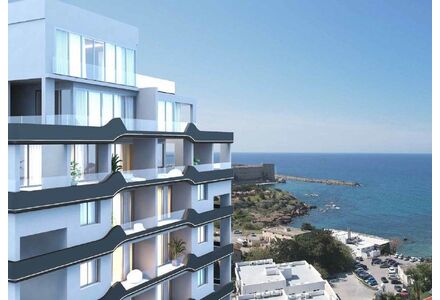 Квартира 3-комнатная 2+1 в центре Кирении площадь 77м²