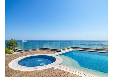 Apartment 1-room 2+1 by the sea in Limassol Cyprus area 275m² 2 floor