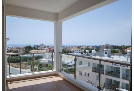 Apartment 4-room 3+1 by the sea in Paphos (downtown) Cyprus area 100m² 3 floor