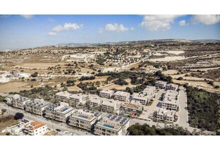 Apartment 1-room 1+0 studio in Paphos (downtown) (Paphos) Cyprus area 64m² 