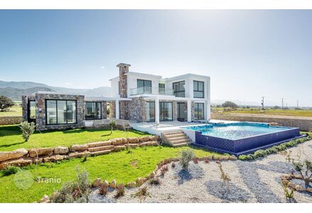 Вилла в центре Кирении площадь 350м²
