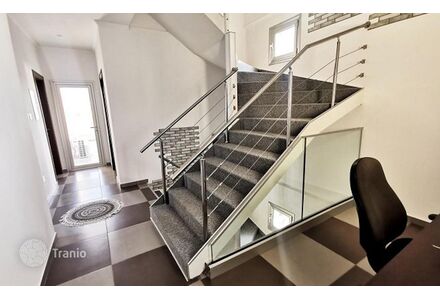 Дом в Агиос Афанасиос (Агиос Афанасиос) площадь 370м²