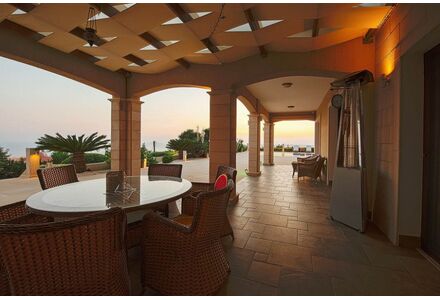 Villa in Paphos (downtown) (Paphos) Cyprus area 519m² 