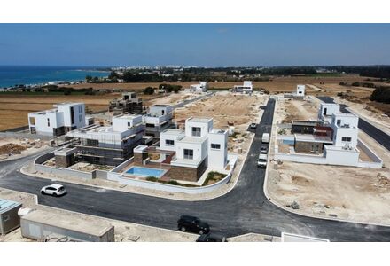 Villa by the sea in Paphos (downtown) (Paphos) Cyprus area 287m² 
