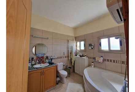 Villa by the sea in Paphos (downtown) (Paphos) Cyprus area 162m² 