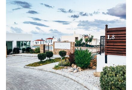 Вилла у моря в центре Кирении площадь 135м²
