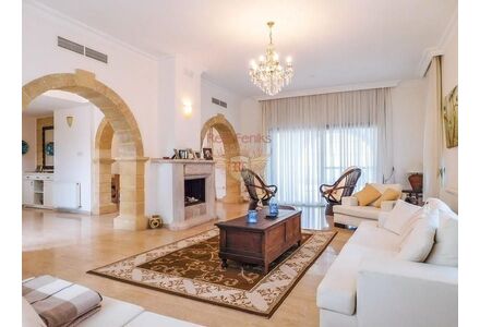 Вилла в центре Кирении площадь 250м²