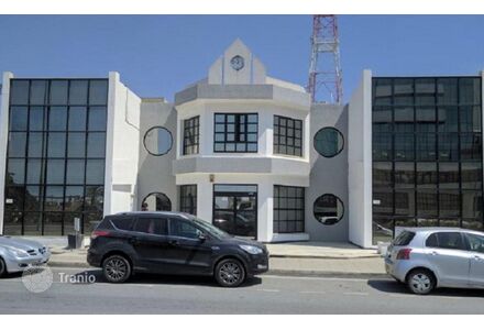 Офисное помещение в Ларнаке 2055м²