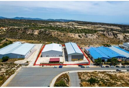 Коммерческая недвижимость в Лимассоле (Лимассол (центр)) 1870м²