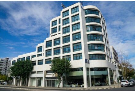 Коммерческая недвижимость в Никосии (центр) (Никосия) 2130м²