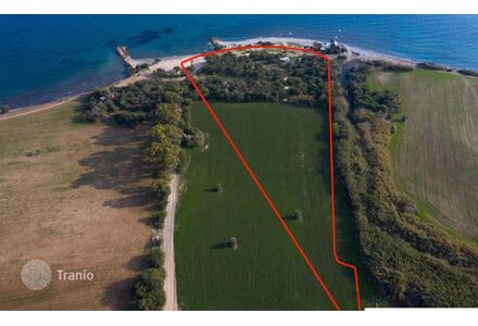 Земля у моря в Ларнаке (Мазотос) участок на курорте 13137м²