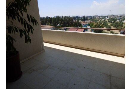 Commercial property in Larnaca (Larnaca) Cyprus 122m² 