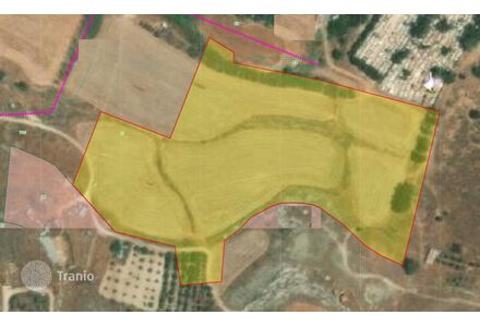 Земля у моря в Ларнаке участок в большом городе 49320м²