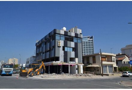 Commercial property in Larnaca Cyprus 161m² 