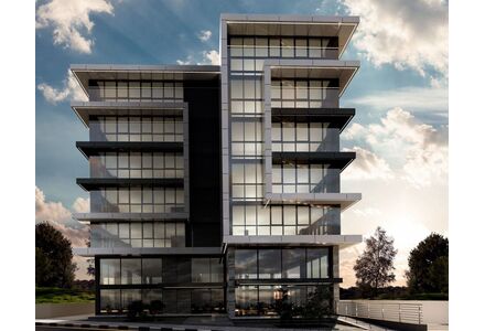 Коммерческая недвижимость в Като Полемидия (Като Полемидия) 2427м²