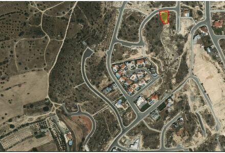 Земля в Лимассоле участок в деревне 85000м²