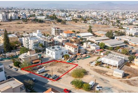 Земля в Никосии (центр) участок в деревне 979м²