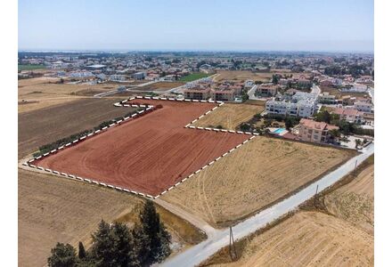 Земля в Ларнаке участок в деревне 14м²