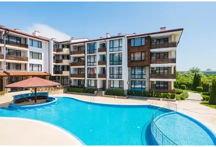 Квартира 3-комнатная 2+1 у моря в Несебре площадь 147м² 2 этаж
