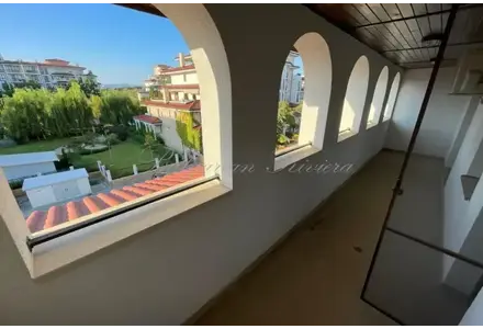 Квартира 3-комнатная 2+1 у моря в Несебре площадь 100м² 4 этаж