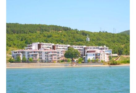 Квартира 2-комнатная 1+1 у моря в Несебре (Елените) площадь 65м² 4 этаж
