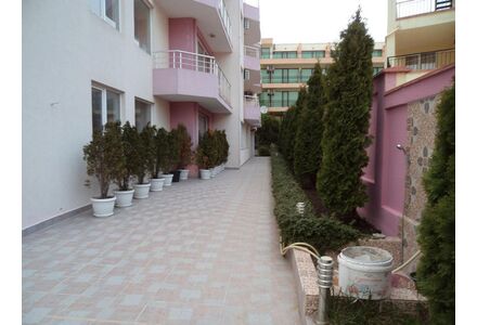 Квартира 2-комнатная 1+1 у моря в Несебре (Святой Влас) площадь 58м² 1 этаж