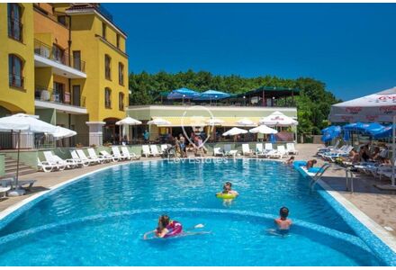 Apartment 2-room 1+1 in Sozopol Bulgaria area 73m² 2 floor