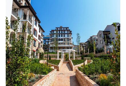 Квартира 2-комнатная 1+1 у моря в Несебре (Святой Влас) площадь 70м² 4 этаж