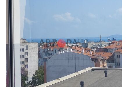 Квартира 4-комнатная 3+1 в Бургасе площадь 172м²