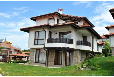 Квартира 2-комнатная 1+1 у моря в Несебре (Кошарица) площадь 70м² 3 этаж