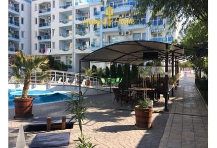 Квартира 4-комнатная 3+1 у моря в Несебре площадь 220м² 6 этаж