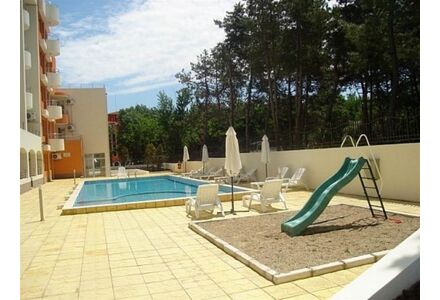 Apartment 3-room 2+1 by the sea in Pomorie Bulgaria area 82m² 5 floor