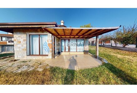 Квартира 3-комнатная 2+1 в Несебре (Кошарица) площадь 102м² 1 этаж