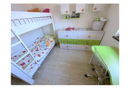 Квартира 3-комнатная 2+1 в Несебре площадь 130м² 5 этаж