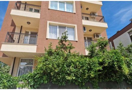 Квартира 2-комнатная 1+1 у моря в Несебре площадь 78м²