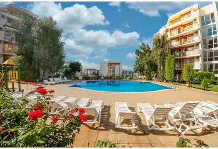 Apartment 2-room 1+1 by the sea in Nesebar (Sveti Vlas) Bulgaria area 74m² 4 floor