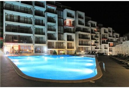 Apartment 1-room 1+0 studio by the sea in Nesebar (Sveti Vlas) Bulgaria area 39m² 4 floor