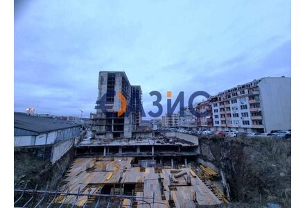Квартира 4-комнатная 3+1 в Бургасе площадь 120.1м² 2 этаж