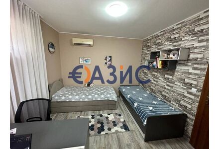 Квартира 3-комнатная 2+1 в Несебре (Святой Влас) площадь 131м² 1 этаж
