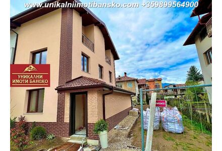 Дом в горах в Банско площадь 150м² 3-этажный