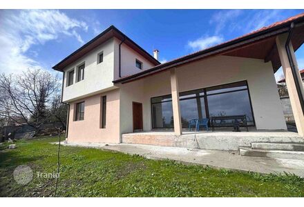 Дом в Поморие (Лыка) площадь 220м² 2-этажный
