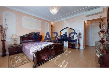 Дом в Поморие площадь 350м² 2-этажный