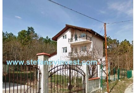 House by the sea in Balchik Bulgaria area 150m² 3 floors