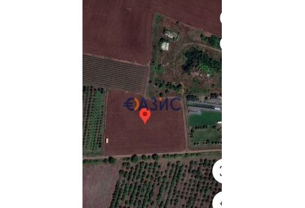 Земля в Поморие участок в деревне 500000м²