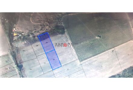 Земля у моря в Поморие участок в пригороде 3003м²