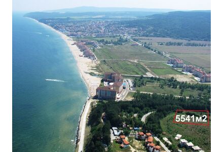 Земля у моря в Бяле участок в пределах города 554100м²
