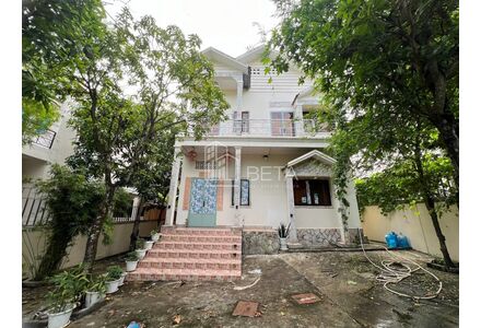 Дом в Сиануквиле площадь 246м² 2-этажный