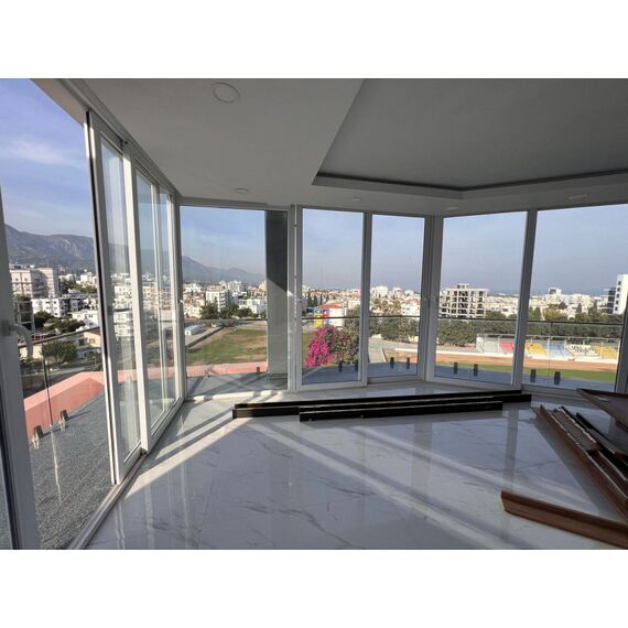 Apartment 3-room 2+1 by the sea in Kyrenia (downtown) Cyprus area 145m² 7 floor, 6 image